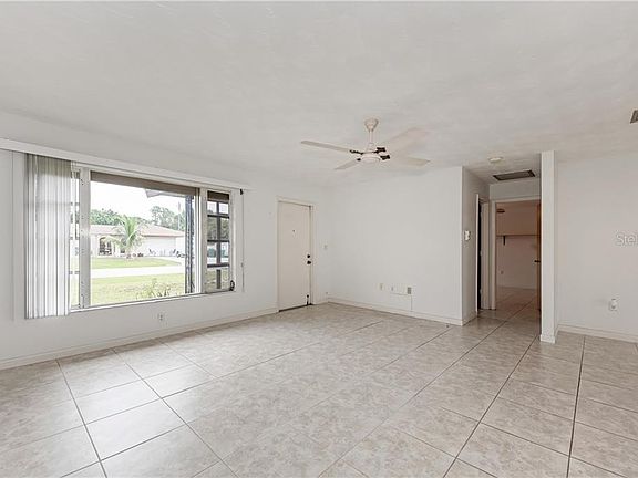 4th image of 3417 Great Neck St