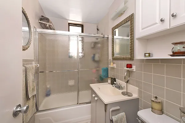 Sold by Exit Kingdom Realty | media 9