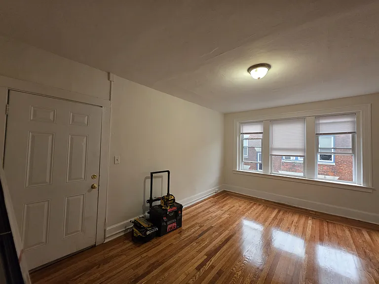 293 Norton St #7C — Photo 3