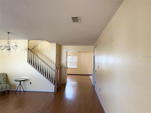 4th image of 1037 Berkeley Dr #1037