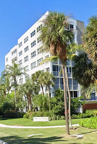 590 Ocean Dr #8B Photo 1