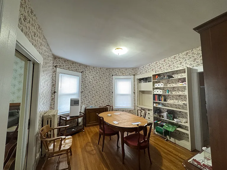 98 Westbourne Ter #2 — Photo 10