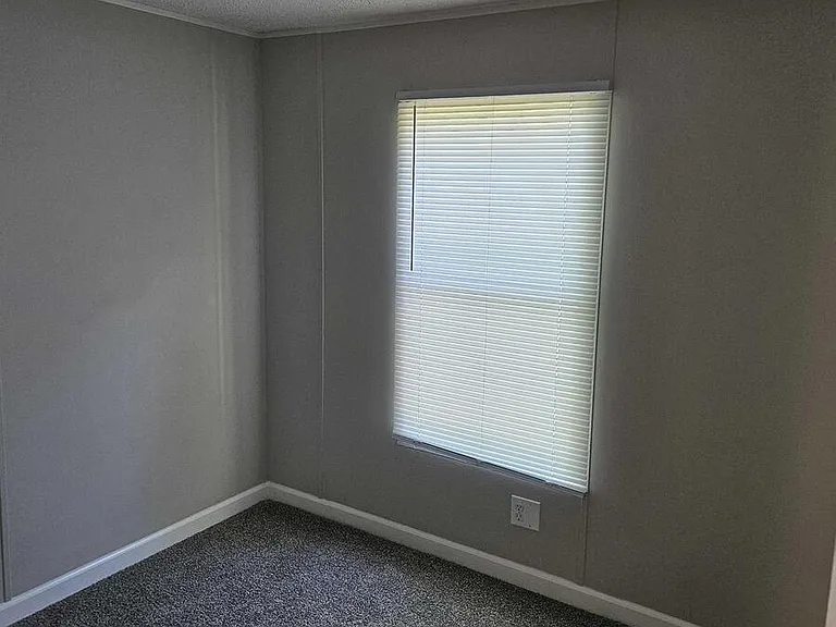 2737 W Washington Ctr #287 — Photo 9