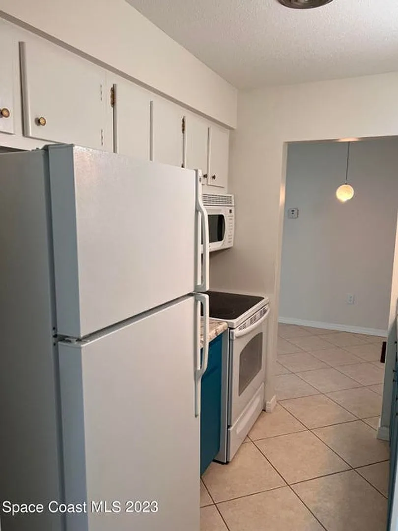 CC Condo — Photo 3