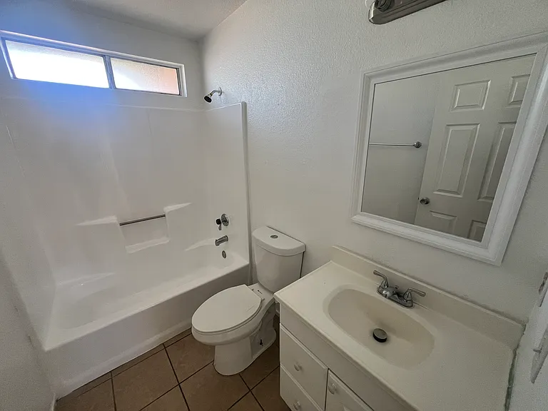 13710 Cactus Dr #B — Photo 4