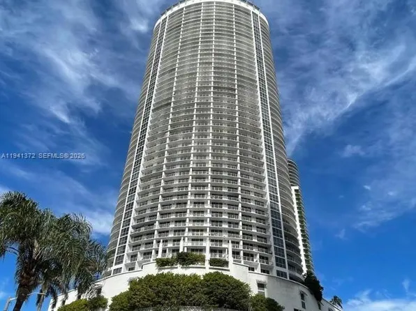 1750 N Bayshore Dr, Miami, FL