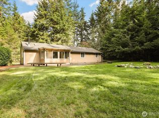 3100 Sea Eagle Ln, Greenbank, WA 98253