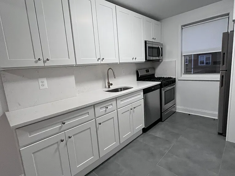 65-23 223rd Pl #O — Photo 3