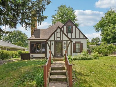 328 N Shaddle Ave, Mundelein, IL, 60060