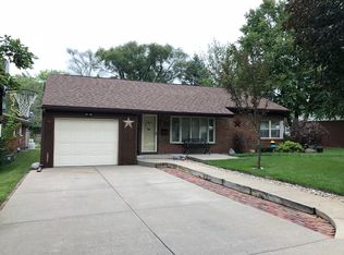 1136 E Detroit Ave, Monmouth, IL 61462