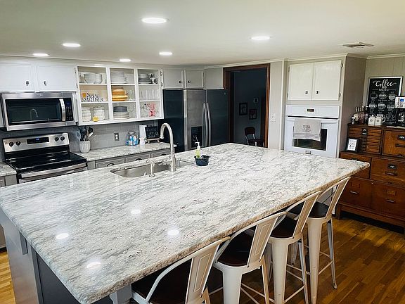 Oversized, bar height island