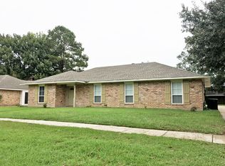 2223 Firewood Dr, Baton Rouge, LA 70816