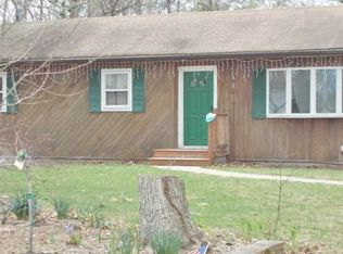 3 Glenn St, Miller Place, NY 11764