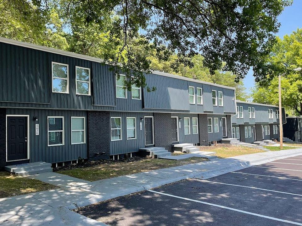 1st image of 1404 N 55th Dr #4B-3Ba-1597Sqft