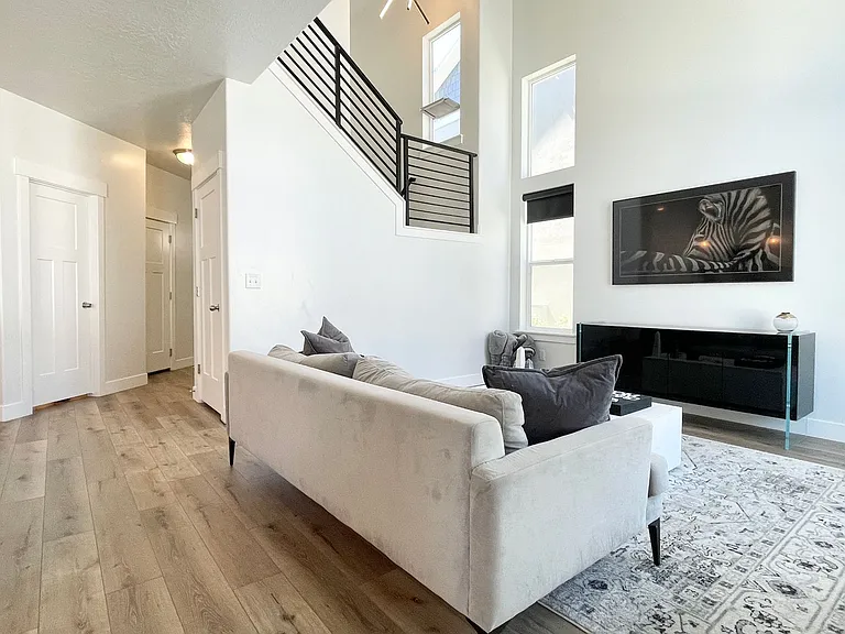 3816 W 2380 N — Photo 3