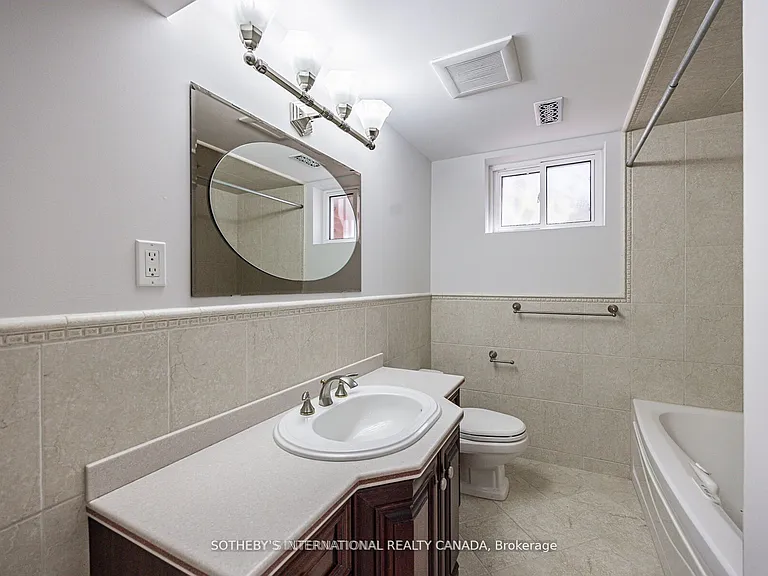 942 Fletcher Valley Cres #BSMNT — Photo 20