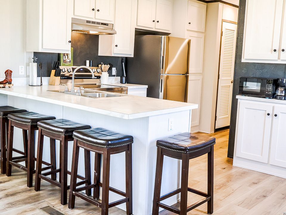 1st image of 3131 sandy elm