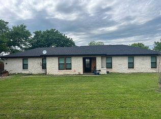 1307 E McLennan Ave, Mart, TX 76664