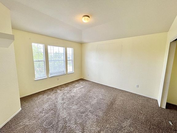 3rd image of 4509 Causeway Ct