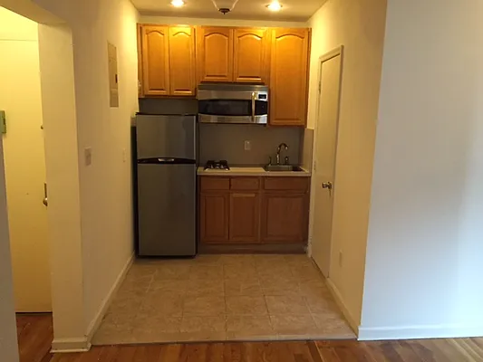 Rented by Lang Realty LLC | media 42