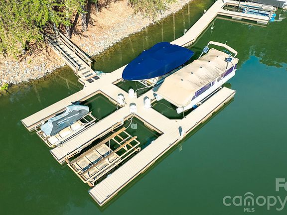 2nd image of 4218 Ash Hollow Ln