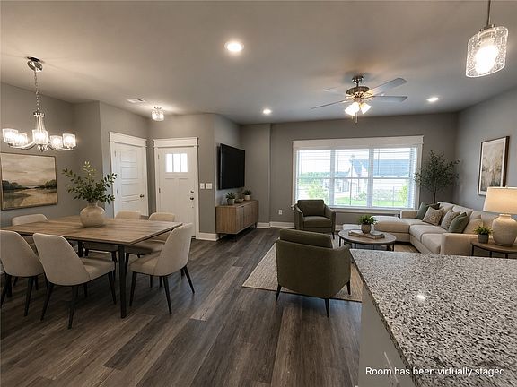 3rd image of 2594 N Ward Dr