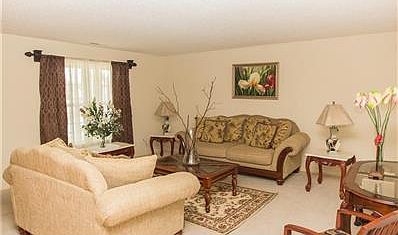 3rd image of 5402 Bracken Dr