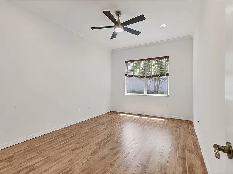 7236 Lismore Ct — Photo 20