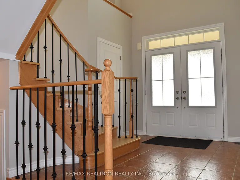 15 Burning Springs Pl — Photo 7