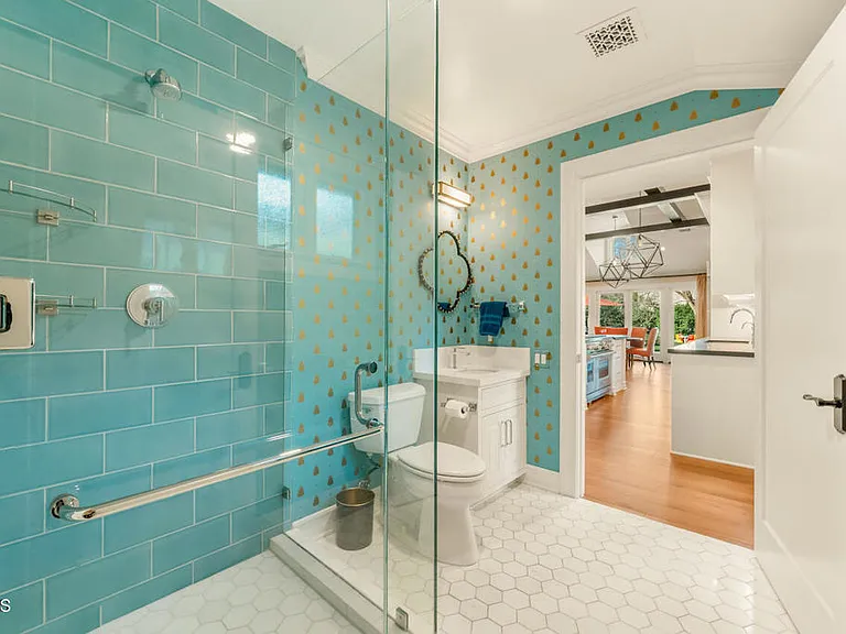 1410 Hillcrest Ave — Photo 32
