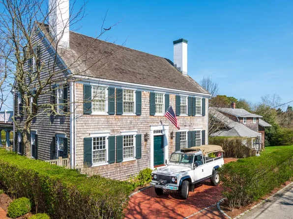 11 Cummings Way, Edgartown, MA 02539