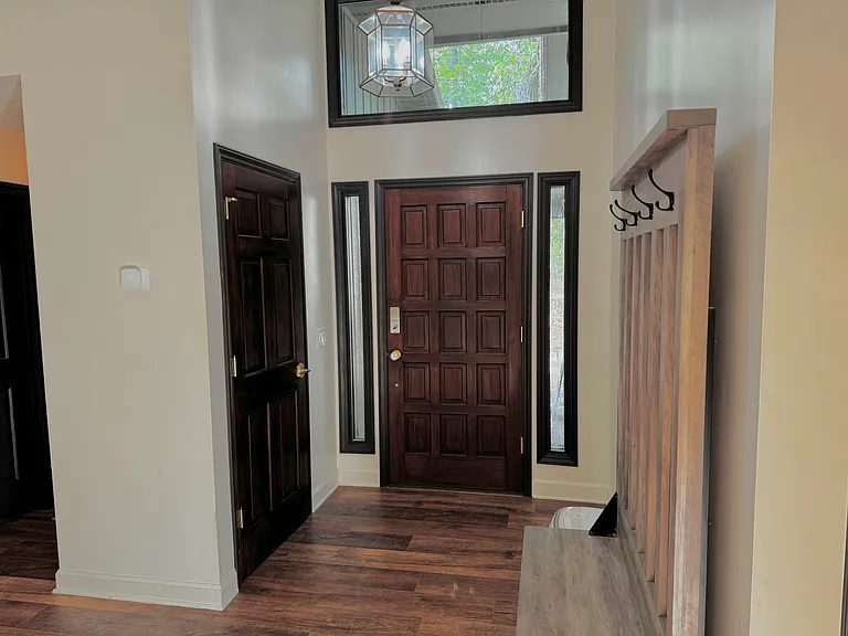 1723 Margarita Ln — Photo 9