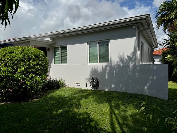 2nd image of 6815 SW 28th Ter