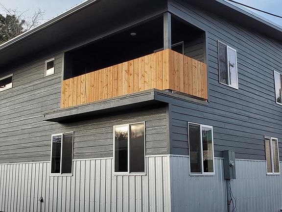3rd image of 2328 Livingston Ave