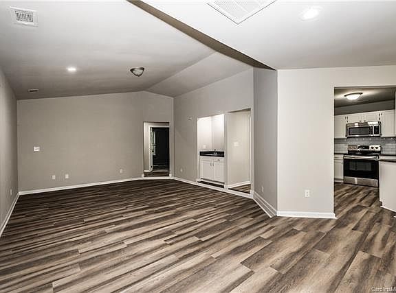 4th image of 7938 Quail Field Dr