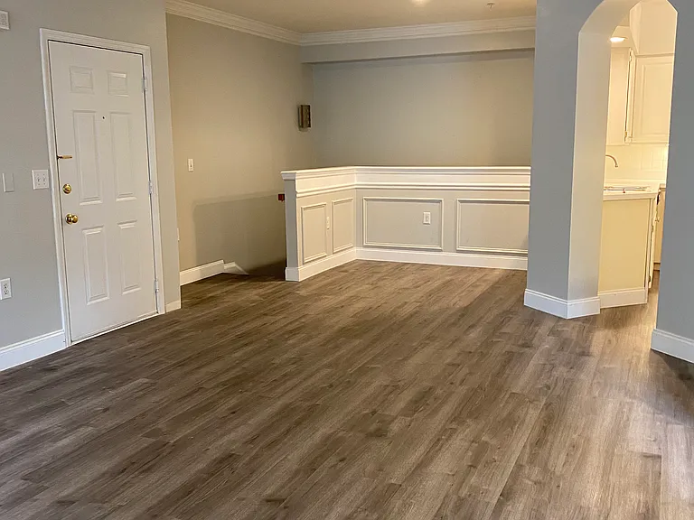 4205 Bay Club Cir — Photo 15