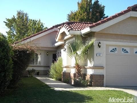 2nd image of 107 Lynton Ct
