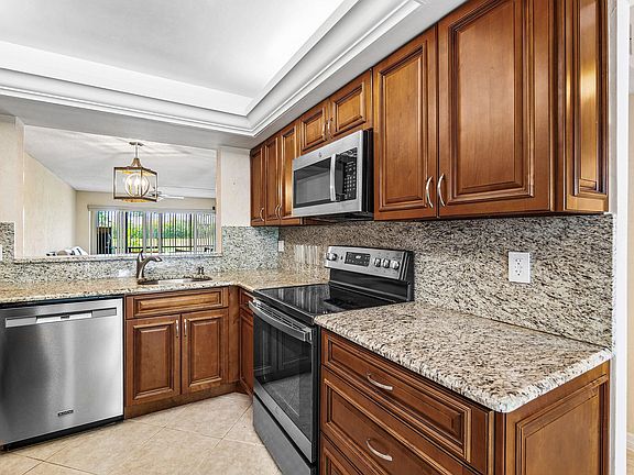 3rd image of 5054 Golfview Court #1514
