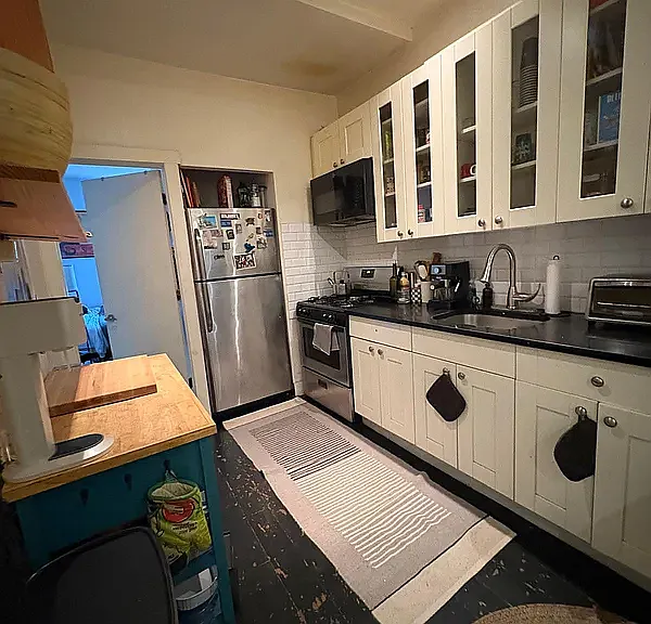 203 Troy Ave #1A — Photo 3