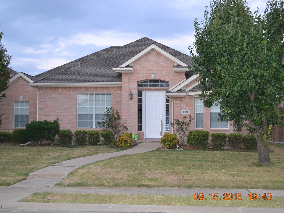 1st image of 1524 Dimmit Dr