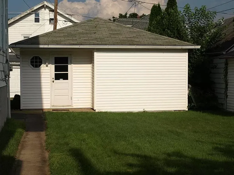 924 Wood St — Photo 19