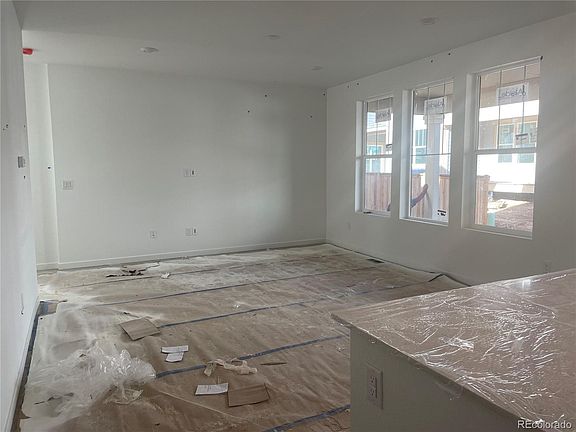 4th image of 685 Brookwood Drive