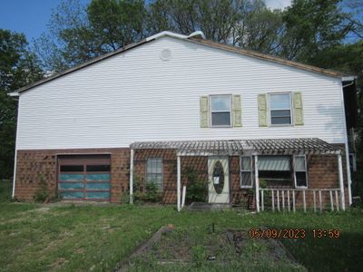 8800 Wagon Trail Rd, Clinton, IL, 61727