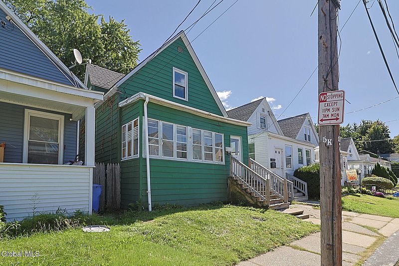 3rd image of 37 Raymo Street