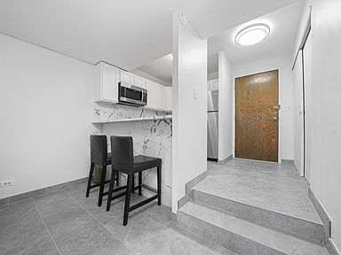 230 E Ontario St APT 2403, Chicago, IL 60611 | Zillow