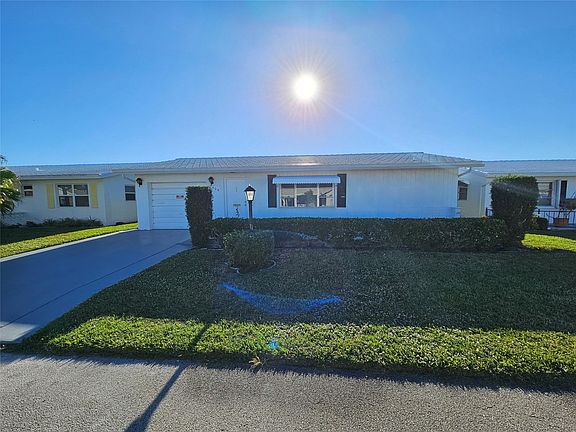 2nd image of 1508 SW Nicholas Drive