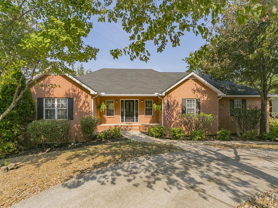 1st image of 3718 Henricks Hill Dr