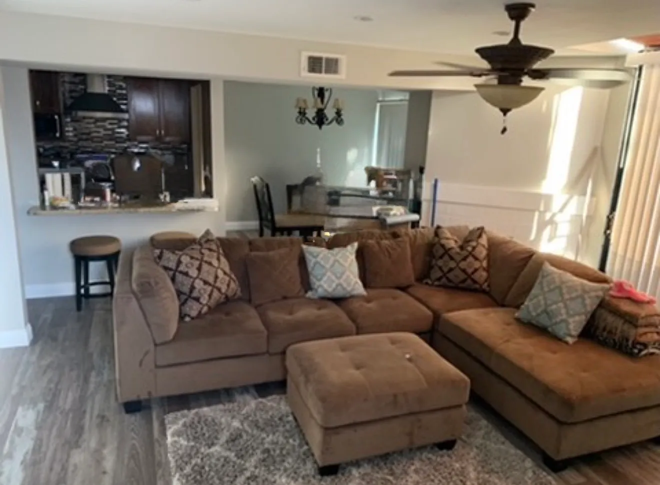 2 bed, 2.5 bath, 1140 sqft, $2,900 — Photo 2