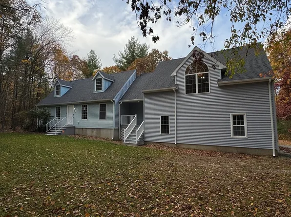395 High St, Uxbridge, MA 01569