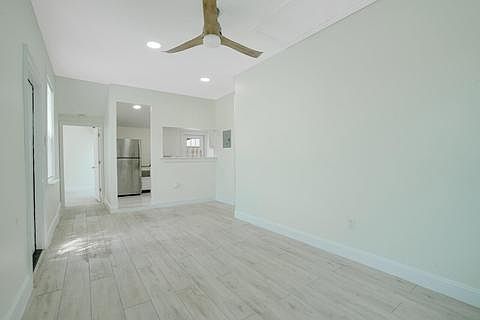 Entry/ Living Room 2